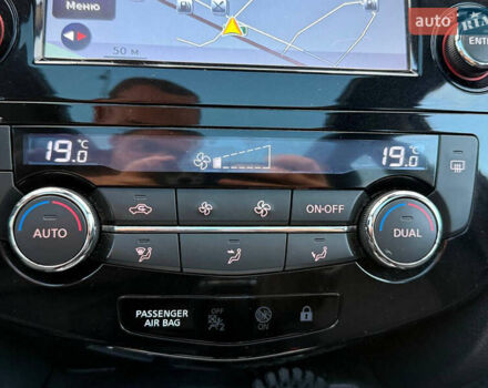 Черный Ниссан Кашкай, объемом двигателя 1.6 л и пробегом 287 тыс. км за 14700 $, фото 62 на Automoto.ua