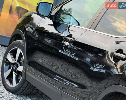 Черный Ниссан Кашкай, объемом двигателя 1.6 л и пробегом 289 тыс. км за 14300 $, фото 26 на Automoto.ua