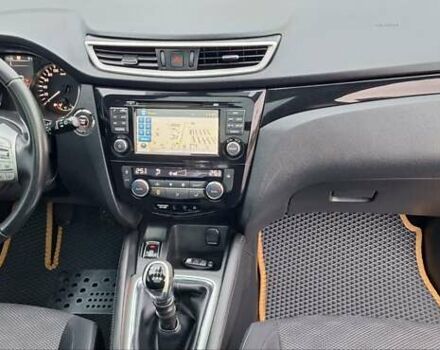 Черный Ниссан Кашкай, объемом двигателя 1.5 л и пробегом 202 тыс. км за 14950 $, фото 84 на Automoto.ua