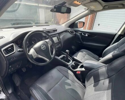 Черный Ниссан Кашкай, объемом двигателя 1.2 л и пробегом 78 тыс. км за 6200 $, фото 6 на Automoto.ua