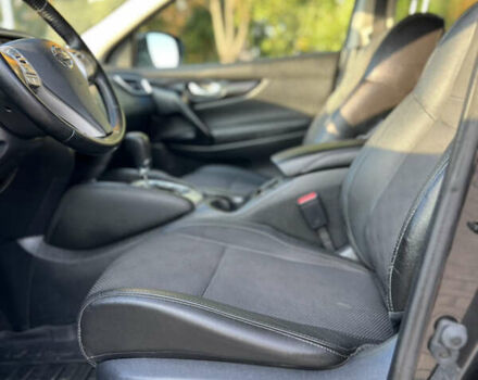 Черный Ниссан Кашкай, объемом двигателя 1.6 л и пробегом 217 тыс. км за 14950 $, фото 48 на Automoto.ua