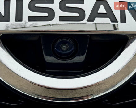 Черный Ниссан Кашкай, объемом двигателя 1.6 л и пробегом 204 тыс. км за 14800 $, фото 8 на Automoto.ua