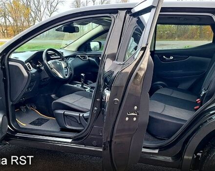 Черный Ниссан Кашкай, объемом двигателя 1.5 л и пробегом 202 тыс. км за 14950 $, фото 8 на Automoto.ua