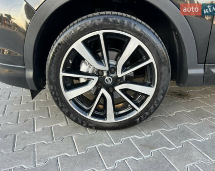 Черный Ниссан Кашкай, объемом двигателя 1.6 л и пробегом 217 тыс. км за 14950 $, фото 23 на Automoto.ua