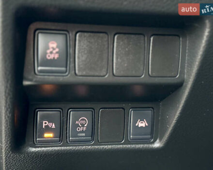 Черный Ниссан Кашкай, объемом двигателя 1.6 л и пробегом 204 тыс. км за 14800 $, фото 34 на Automoto.ua