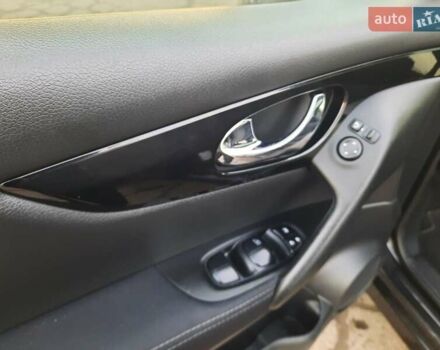 Чорний Ніссан Кашкай, об'ємом двигуна 1.5 л та пробігом 247 тис. км за 15400 $, фото 47 на Automoto.ua