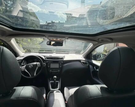 Черный Ниссан Кашкай, объемом двигателя 1.2 л и пробегом 78 тыс. км за 6200 $, фото 9 на Automoto.ua