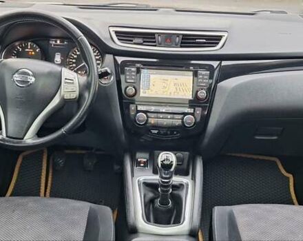 Черный Ниссан Кашкай, объемом двигателя 1.5 л и пробегом 202 тыс. км за 14950 $, фото 9 на Automoto.ua