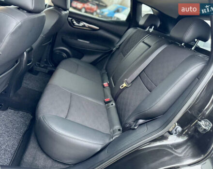 Черный Ниссан Кашкай, объемом двигателя 1.6 л и пробегом 204 тыс. км за 14800 $, фото 51 на Automoto.ua