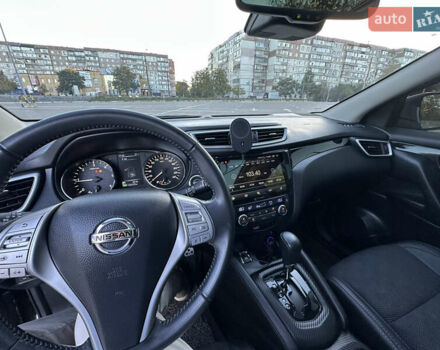 Черный Ниссан Кашкай, объемом двигателя 1.6 л и пробегом 126 тыс. км за 15500 $, фото 21 на Automoto.ua