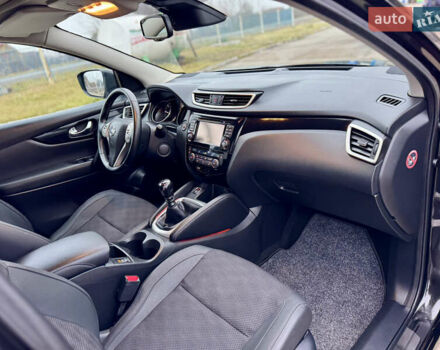 Черный Ниссан Кашкай, объемом двигателя 1.6 л и пробегом 204 тыс. км за 14800 $, фото 58 на Automoto.ua