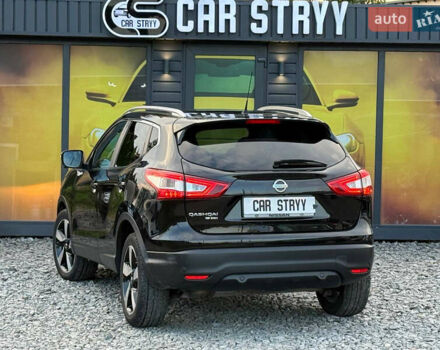 Черный Ниссан Кашкай, объемом двигателя 1.6 л и пробегом 287 тыс. км за 14700 $, фото 2 на Automoto.ua