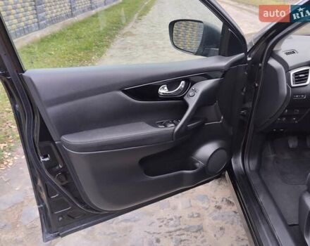 Черный Ниссан Кашкай, объемом двигателя 1.5 л и пробегом 205 тыс. км за 13800 $, фото 27 на Automoto.ua