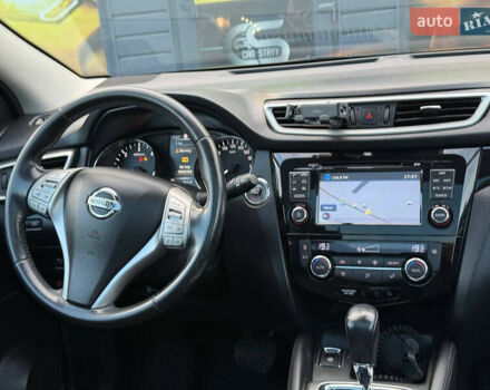 Черный Ниссан Кашкай, объемом двигателя 1.6 л и пробегом 289 тыс. км за 14300 $, фото 43 на Automoto.ua