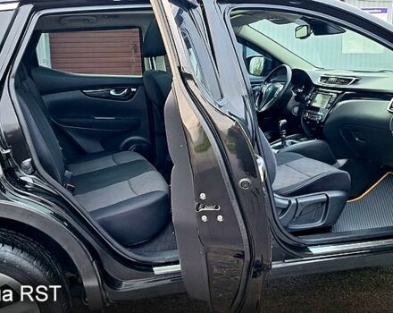 Черный Ниссан Кашкай, объемом двигателя 1.5 л и пробегом 202 тыс. км за 14950 $, фото 11 на Automoto.ua