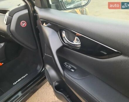 Чорний Ніссан Кашкай, об'ємом двигуна 1.5 л та пробігом 247 тис. км за 15400 $, фото 95 на Automoto.ua