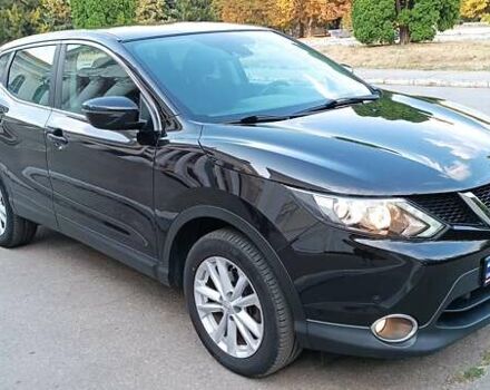 Черный Ниссан Кашкай, объемом двигателя 1.5 л и пробегом 155 тыс. км за 17800 $, фото 2 на Automoto.ua