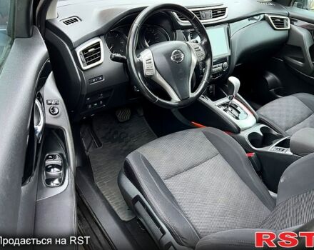 Черный Ниссан Кашкай, объемом двигателя 1.6 л и пробегом 250 тыс. км за 10700 $, фото 8 на Automoto.ua