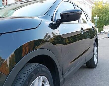 Черный Ниссан Кашкай, объемом двигателя 1.5 л и пробегом 155 тыс. км за 17800 $, фото 45 на Automoto.ua