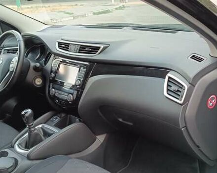 Черный Ниссан Кашкай, объемом двигателя 1.5 л и пробегом 155 тыс. км за 17800 $, фото 94 на Automoto.ua