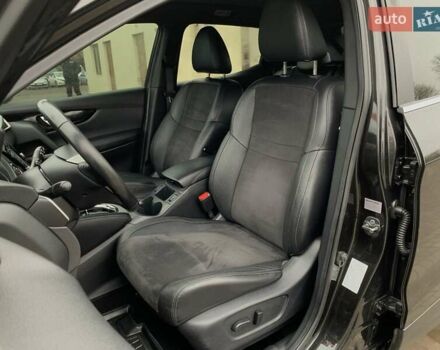 Чорний Ніссан Кашкай, об'ємом двигуна 1.6 л та пробігом 220 тис. км за 16499 $, фото 25 на Automoto.ua