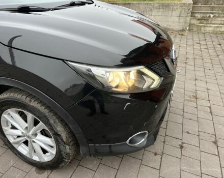 Черный Ниссан Кашкай, объемом двигателя 1.6 л и пробегом 250 тыс. км за 11500 $, фото 5 на Automoto.ua