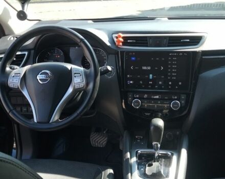 Черный Ниссан Кашкай, объемом двигателя 1.6 л и пробегом 225 тыс. км за 14000 $, фото 4 на Automoto.ua