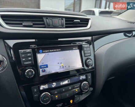 Черный Ниссан Кашкай, объемом двигателя 1.5 л и пробегом 171 тыс. км за 15400 $, фото 49 на Automoto.ua