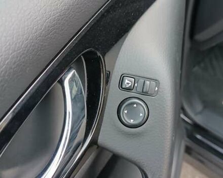 Черный Ниссан Кашкай, объемом двигателя 1.5 л и пробегом 155 тыс. км за 17800 $, фото 76 на Automoto.ua