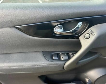 Чорний Ніссан Кашкай, об'ємом двигуна 1.6 л та пробігом 73 тис. км за 7000 $, фото 8 на Automoto.ua