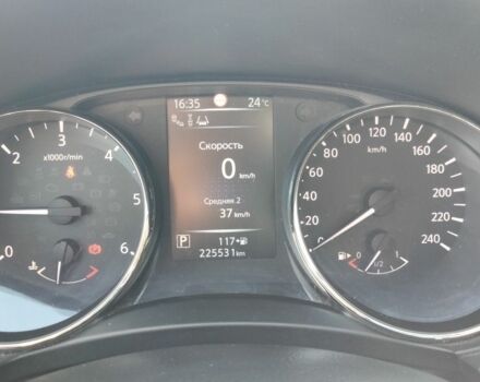 Черный Ниссан Кашкай, объемом двигателя 1.6 л и пробегом 225 тыс. км за 14000 $, фото 3 на Automoto.ua