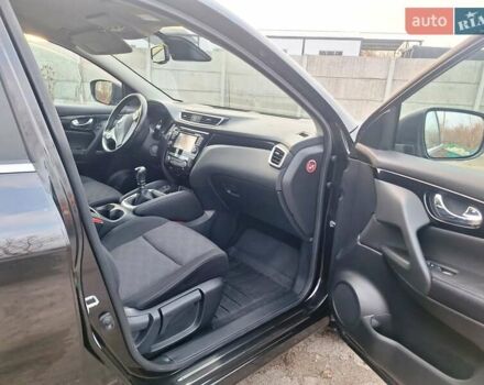 Черный Ниссан Кашкай, объемом двигателя 1.5 л и пробегом 311 тыс. км за 14850 $, фото 5 на Automoto.ua