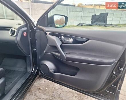 Черный Ниссан Кашкай, объемом двигателя 1.5 л и пробегом 311 тыс. км за 14850 $, фото 6 на Automoto.ua