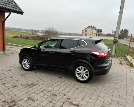 Черный Ниссан Кашкай, объемом двигателя 1.6 л и пробегом 250 тыс. км за 11500 $, фото 7 на Automoto.ua