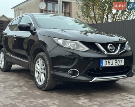 Черный Ниссан Кашкай, объемом двигателя 1.5 л и пробегом 171 тыс. км за 15400 $, фото 4 на Automoto.ua