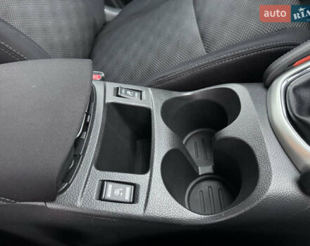 Черный Ниссан Кашкай, объемом двигателя 1.5 л и пробегом 171 тыс. км за 15400 $, фото 31 на Automoto.ua