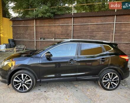 Черный Ниссан Кашкай, объемом двигателя 1.6 л и пробегом 206 тыс. км за 15000 $, фото 2 на Automoto.ua