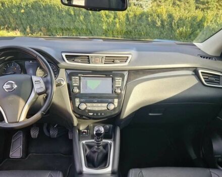 Черный Ниссан Кашкай, объемом двигателя 1.6 л и пробегом 84 тыс. км за 6900 $, фото 16 на Automoto.ua