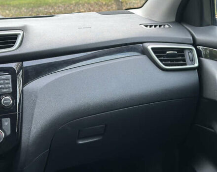 Ніссан Кашкай 2017 у Дубно на Automoto.ua Чорний Ніссан Кашкай, об'ємом двигуна 1.5 л та пробігом 167 тис. км за 15500 $, фото 38 на Automoto.ua
