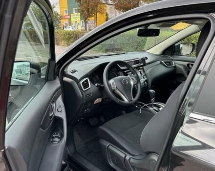 Черный Ниссан Кашкай, объемом двигателя 1.2 л и пробегом 133 тыс. км за 13000 $, фото 6 на Automoto.ua