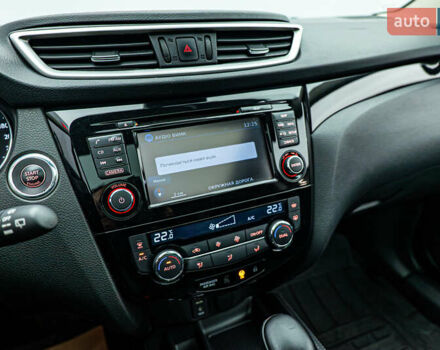 Черный Ниссан Кашкай, объемом двигателя 2 л и пробегом 92 тыс. км за 15680 $, фото 15 на Automoto.ua