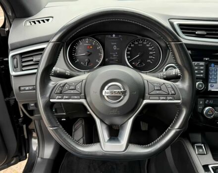 Чорний Ніссан Кашкай, об'ємом двигуна 1.2 л та пробігом 43 тис. км за 10000 $, фото 8 на Automoto.ua