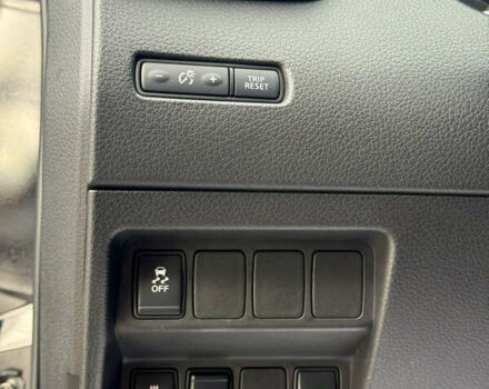 Черный Ниссан Кашкай, объемом двигателя 2 л и пробегом 195 тыс. км за 13200 $, фото 12 на Automoto.ua