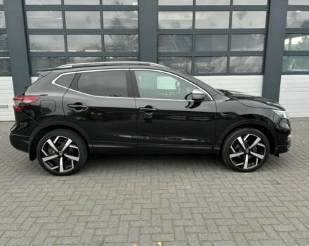 Черный Ниссан Кашкай, объемом двигателя 1.2 л и пробегом 35 тыс. км за 8000 $, фото 2 на Automoto.ua