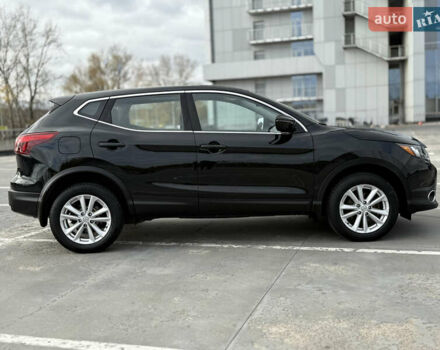 Черный Ниссан Кашкай, объемом двигателя 2 л и пробегом 195 тыс. км за 13200 $, фото 6 на Automoto.ua