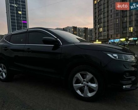 Черный Ниссан Кашкай, объемом двигателя 1.2 л и пробегом 99 тыс. км за 17800 $, фото 2 на Automoto.ua