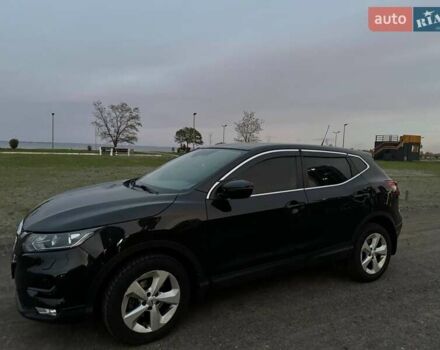 Черный Ниссан Кашкай, объемом двигателя 1.2 л и пробегом 99 тыс. км за 17800 $, фото 1 на Automoto.ua