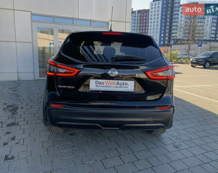 Ніссан Кашкай 2019 у Івано-Франківську на Automoto.ua Чорний Ніссан Кашкай, об'ємом двигуна 2 л та пробігом 42 тис. км за 23500 $, фото 5 на Automoto.ua