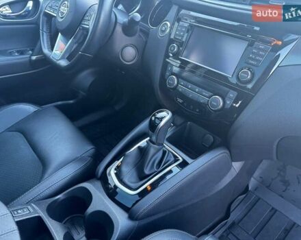 Черный Ниссан Кашкай, объемом двигателя 1.6 л и пробегом 56 тыс. км за 19350 $, фото 29 на Automoto.ua