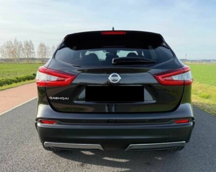 Черный Ниссан Кашкай, объемом двигателя 1.3 л и пробегом 89 тыс. км за 9200 $, фото 5 на Automoto.ua